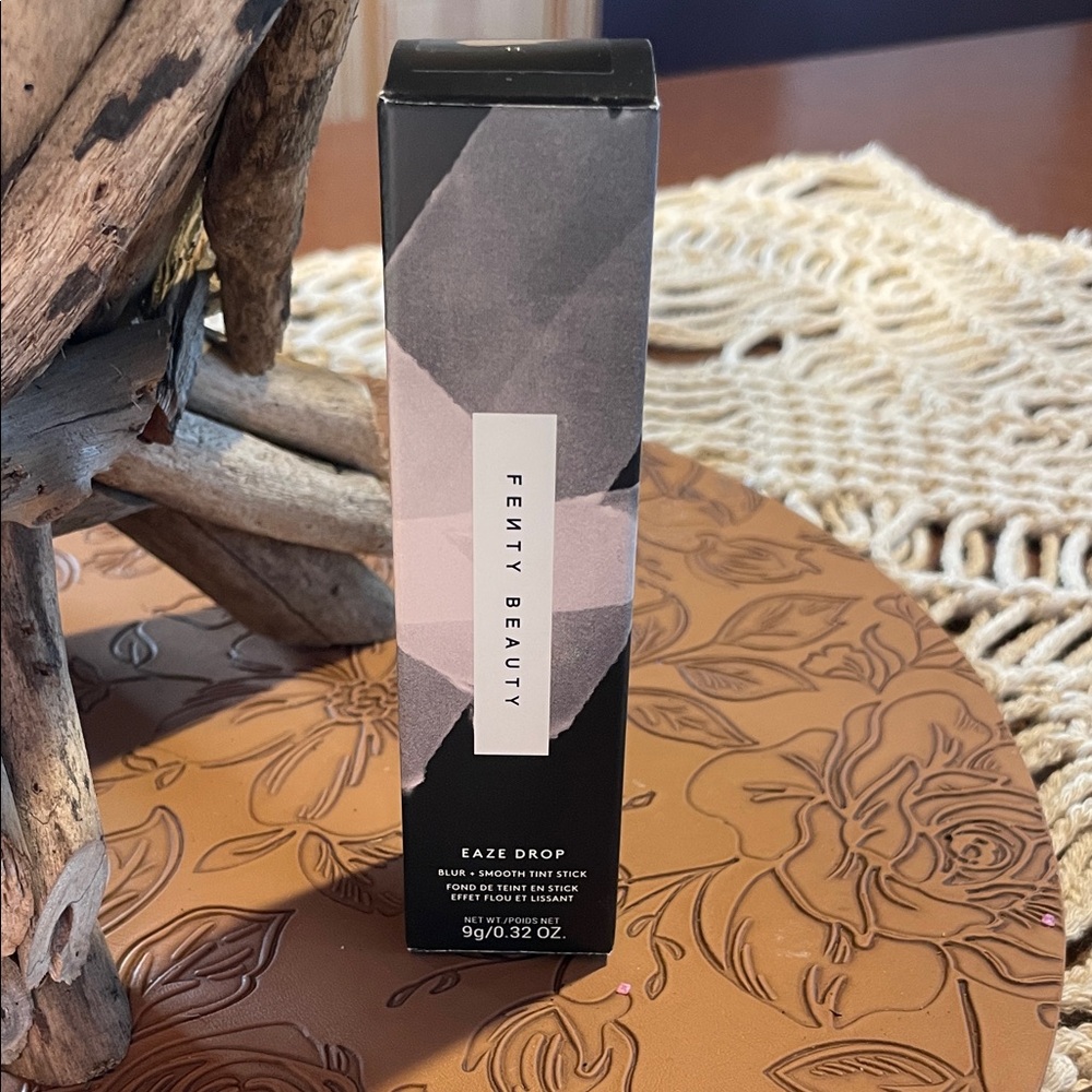 Fenty Beauty Eaze Drop Blur + Smooth Tint Stick